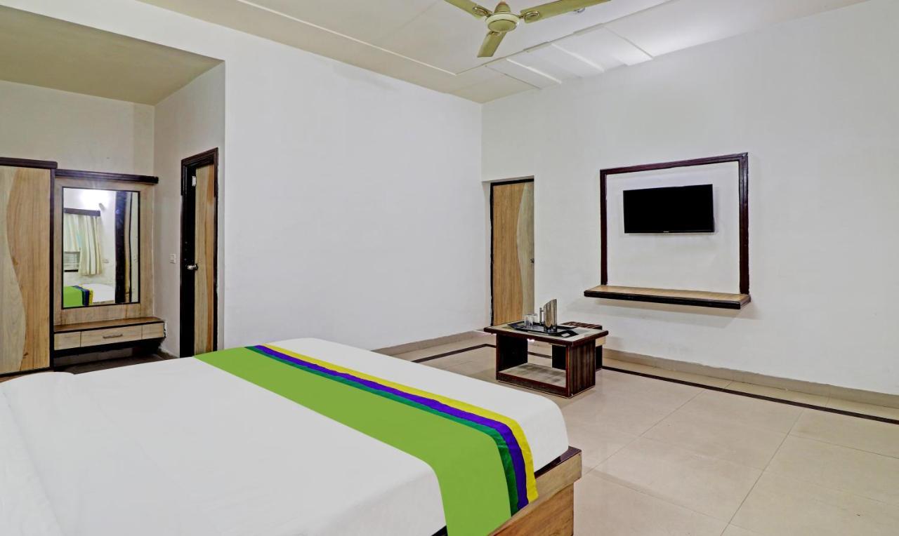 آغْرا Hotel G B Palace المظهر الخارجي الصورة