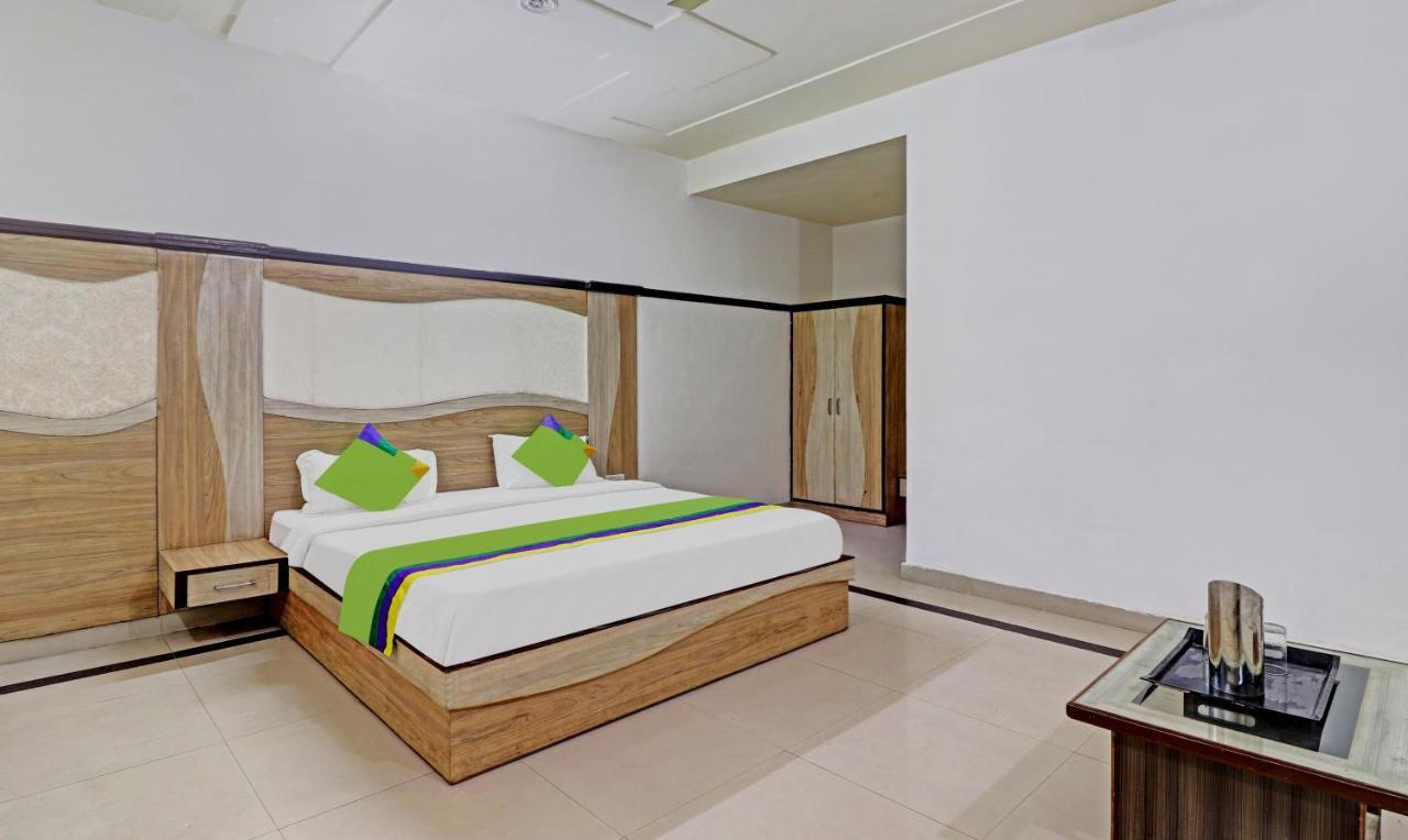 آغْرا Hotel G B Palace المظهر الخارجي الصورة