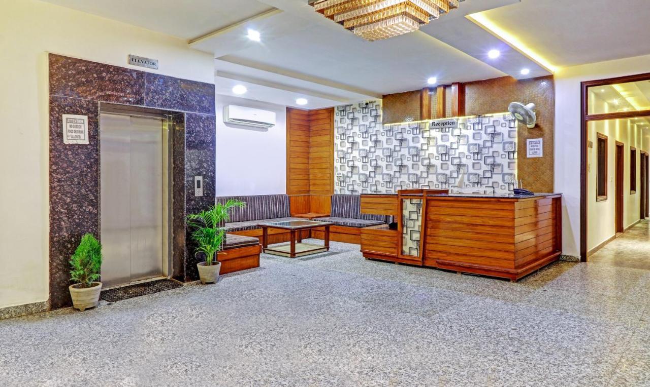 آغْرا Hotel G B Palace المظهر الخارجي الصورة