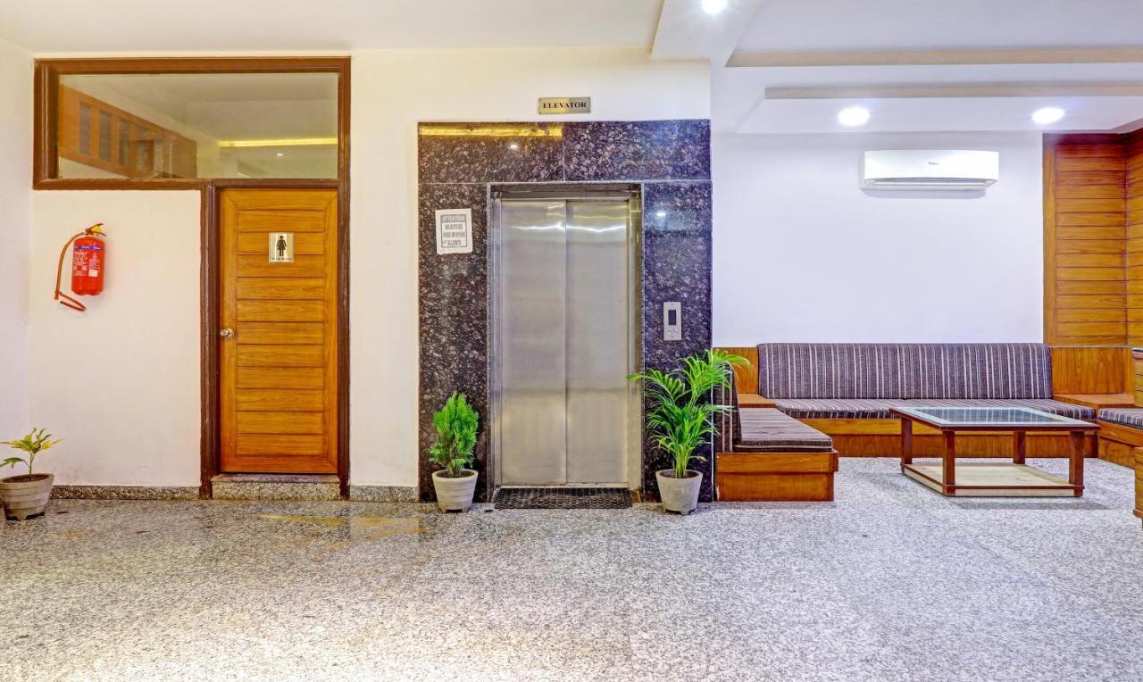 آغْرا Hotel G B Palace المظهر الخارجي الصورة