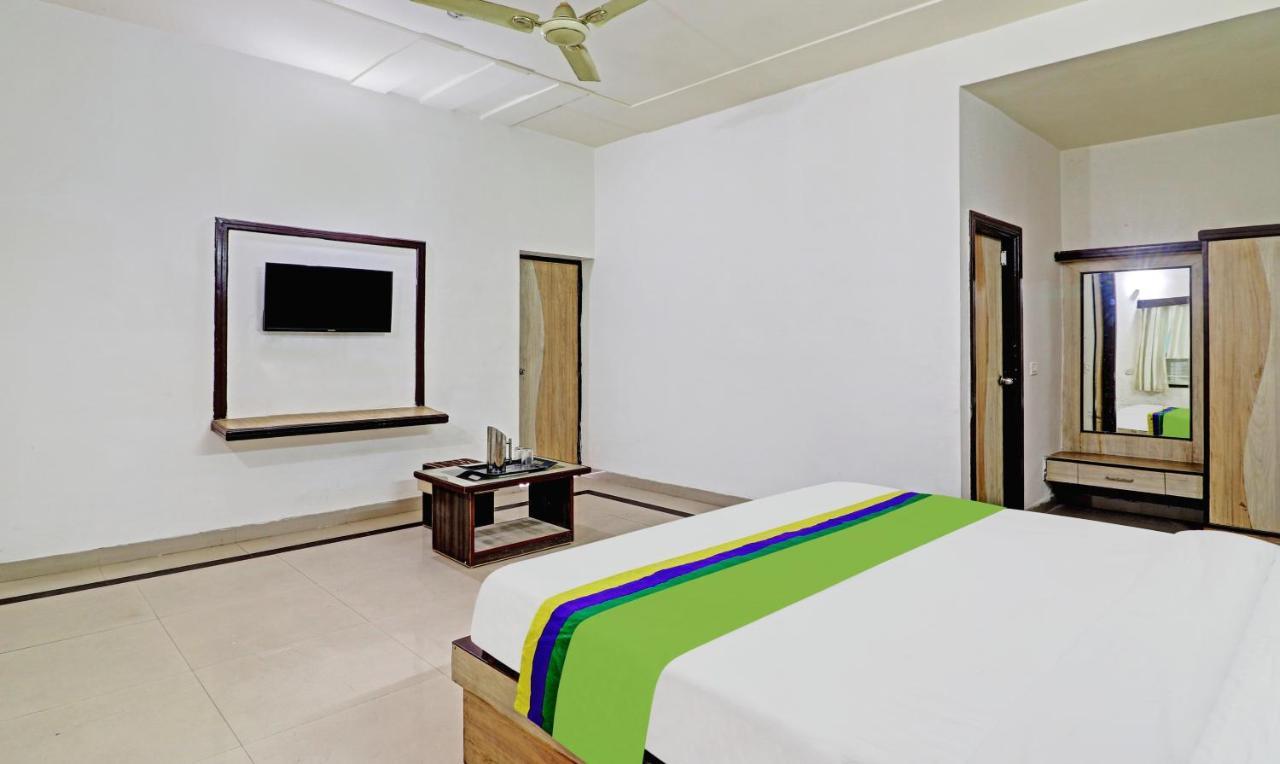 آغْرا Hotel G B Palace المظهر الخارجي الصورة