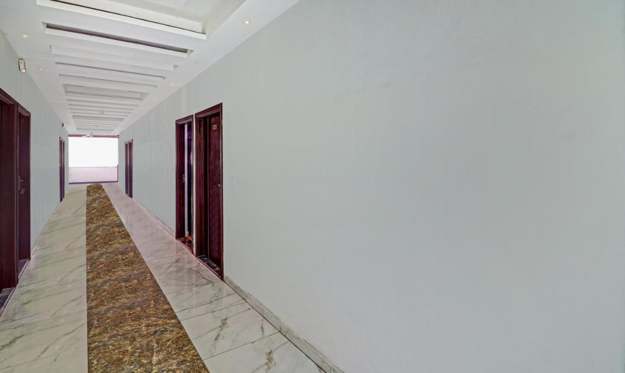 آغْرا Hotel G B Palace المظهر الخارجي الصورة