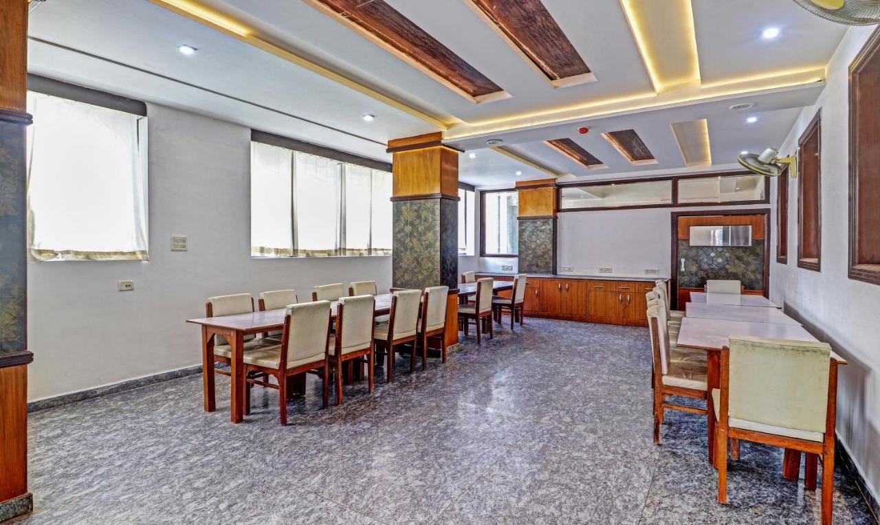 آغْرا Hotel G B Palace المظهر الخارجي الصورة