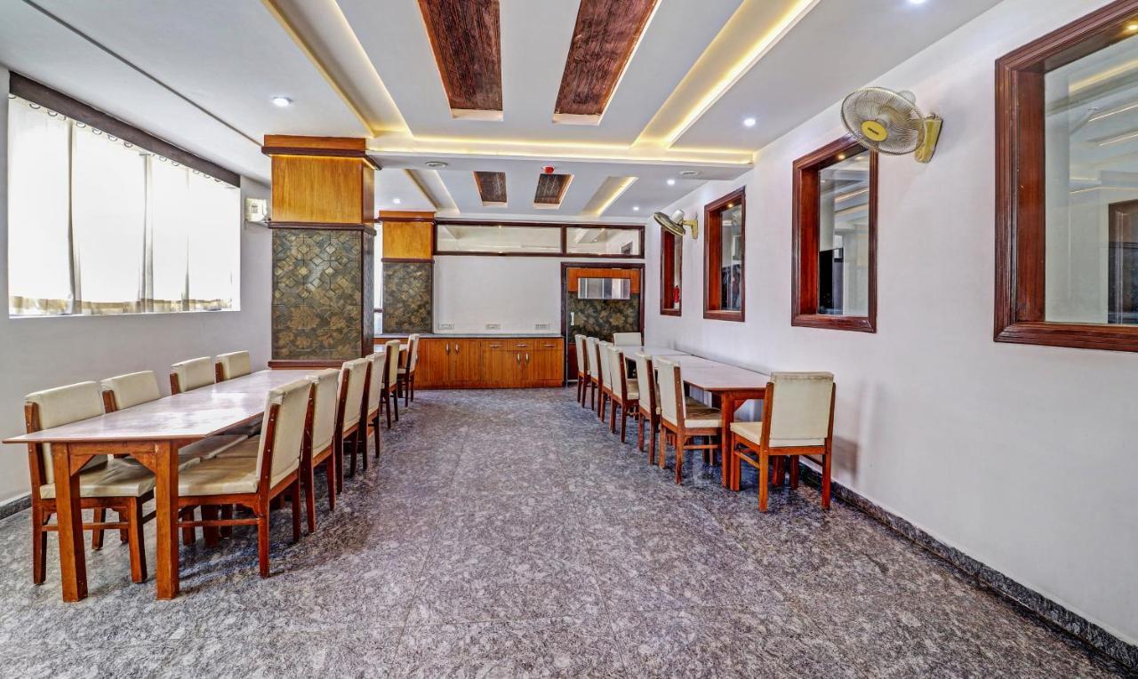 آغْرا Hotel G B Palace المظهر الخارجي الصورة
